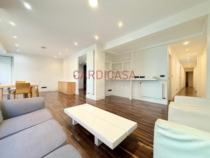 Living room of Flat for sale in Vigo   with Heating and Furnished