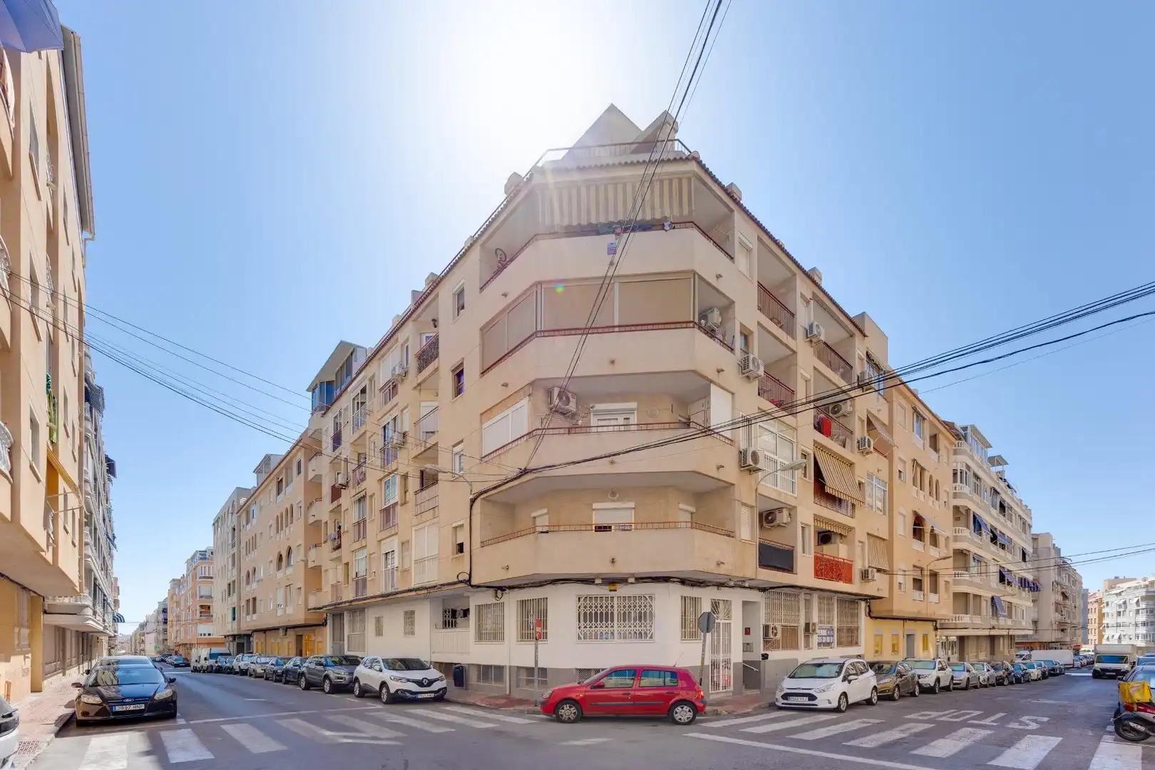 Exterior view of Study for sale in Torrevieja  with Air Conditioner, Terrace and Balcony