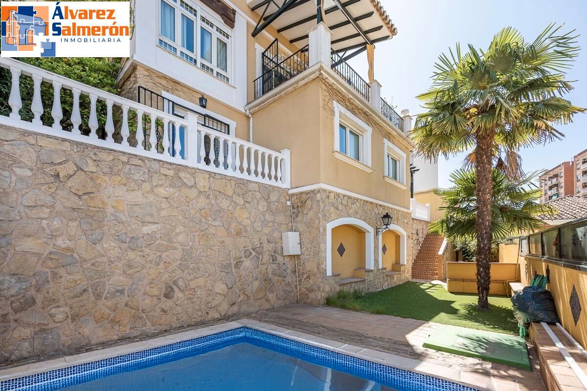 House or chalet for sale in Paseo de las Palmas, Crta. De la Sierra