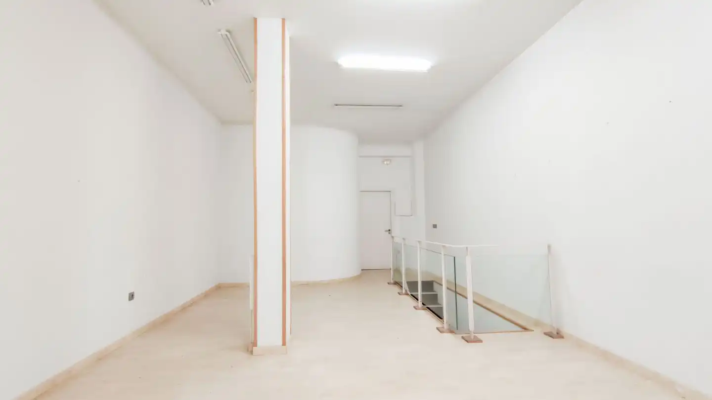 Local comercial en venda a Jauregi Jeneralaren Kalea, imagen 4