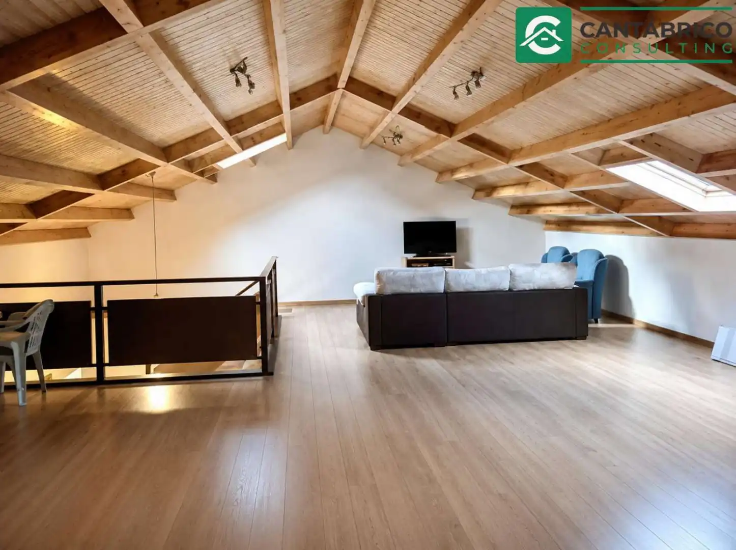 Haus oder Chalet zum Verkauf in Navia mit Heizung, Terrasse und Möbliert