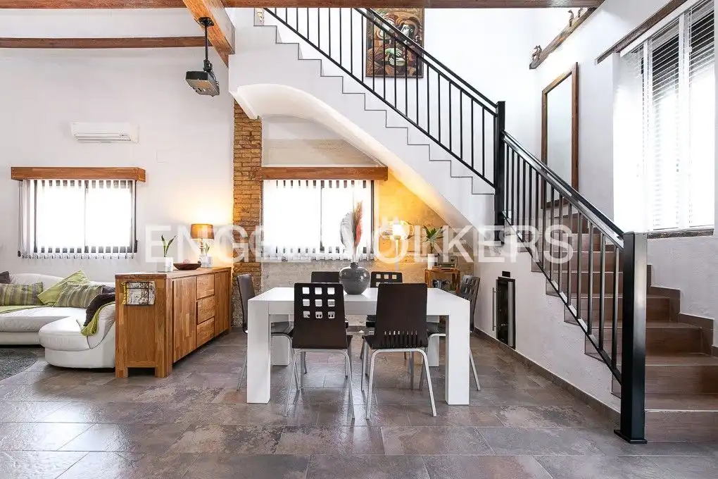 Vista exterior de Casa o chalet en venta en Valencia con Aire acondicionado, Calefacción y Jardín privado