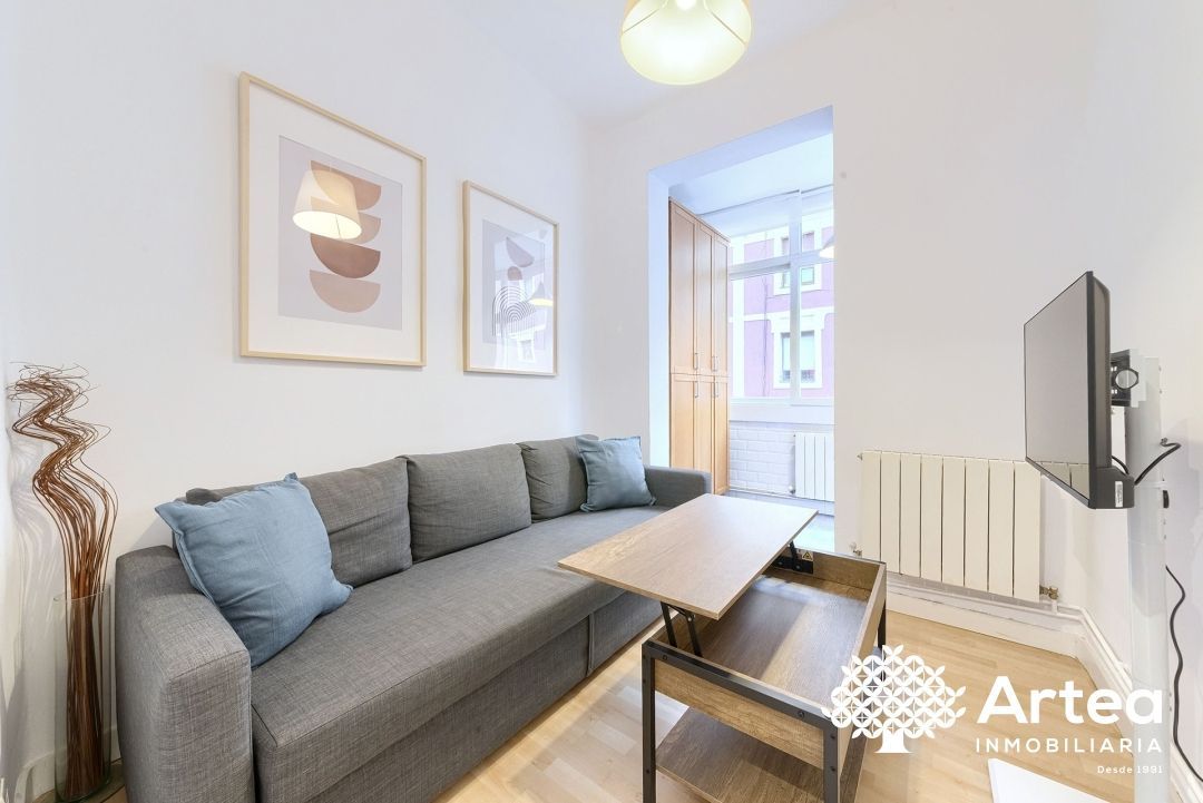 Sala de estar de Piso de alquiler en Bilbao  con Calefacción, Jardín privado y Horno