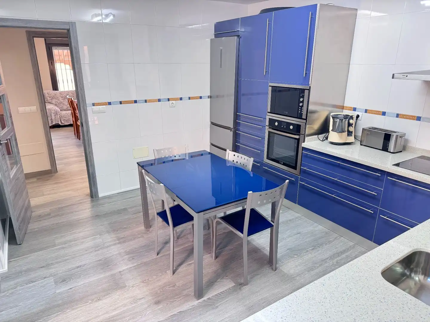 Cocina de Casa o chalet en venta en Roquetas de Mar con Aire acondicionado, Jardín privado y Terraza