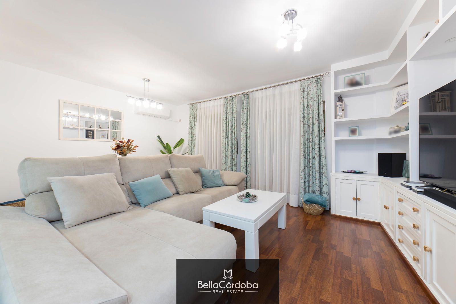 Sala d'estar de Pis en venda en  Córdoba Capital amb Aire condicionat, Calefacció i Terrassa