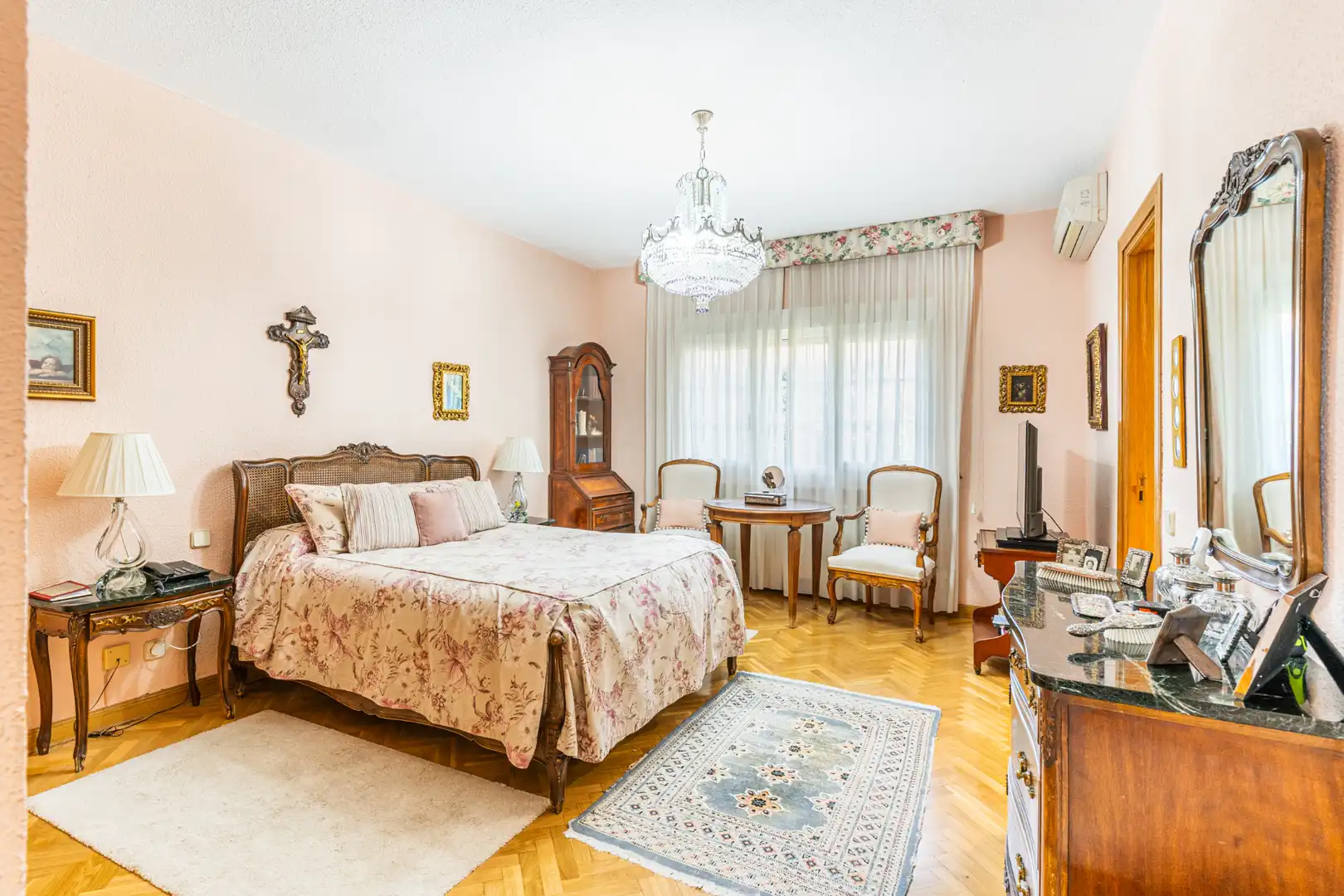 Bedroom of Houses for sale in Las Rozas de Madrid  with Air Conditioner, Heating and Private garden