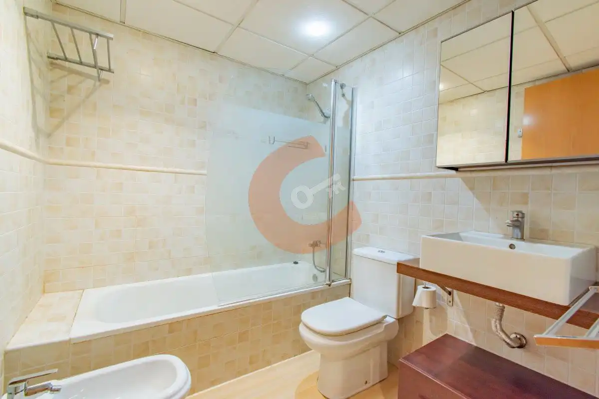 Baño de Piso en venta en El Vendrell con Aire acondicionado, Calefacción y Parquet