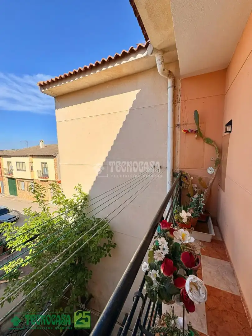 Terraza de Casa adosada en venta en Lillo con Calefacción