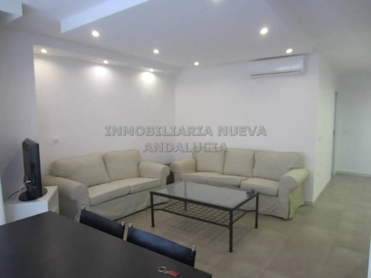 Sala d'estar de Pis de lloguer en Almería amb Aire condicionat, Calefacció i Moblat
