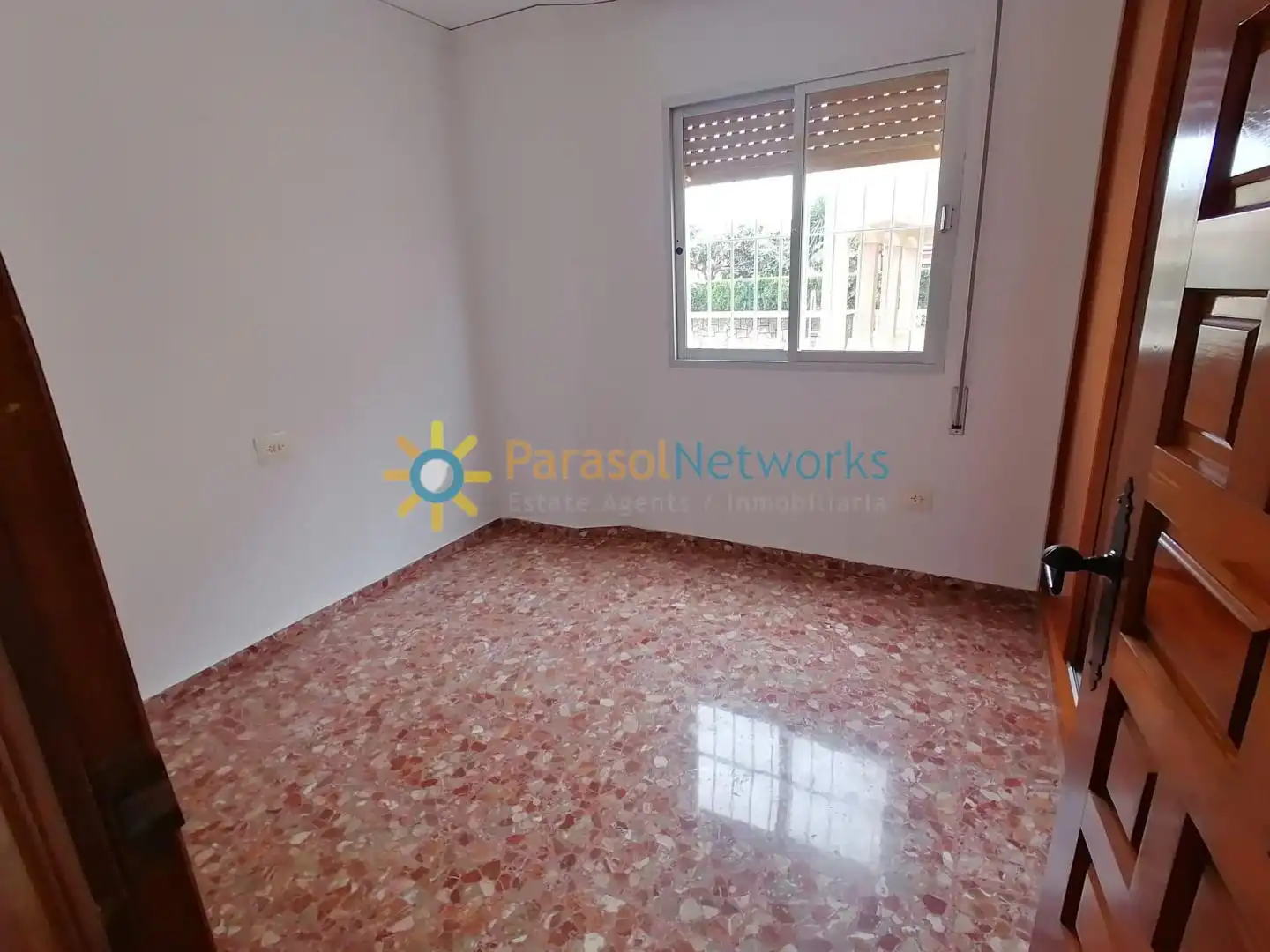Habitación de Apartamento de alquiler en Oliva con Terraza y Horno
