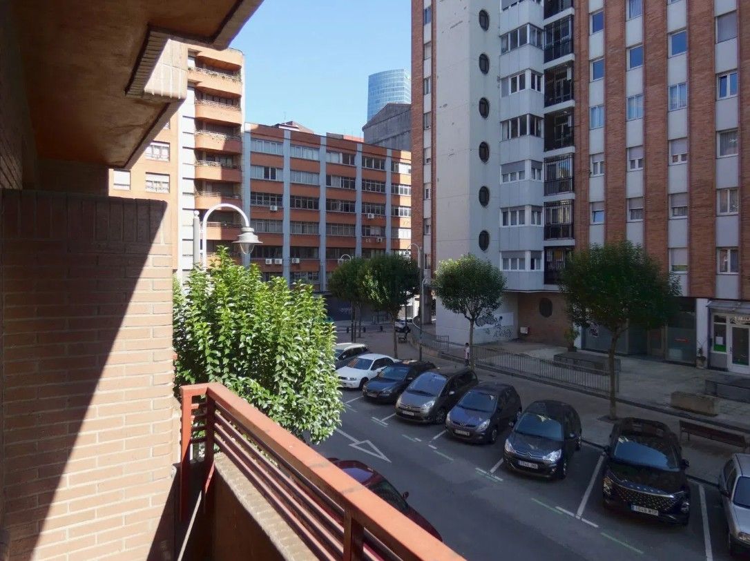 Piso en venta en Blas de Otero Kalea, San Pedro de Deusto - La Ribera, Deusto