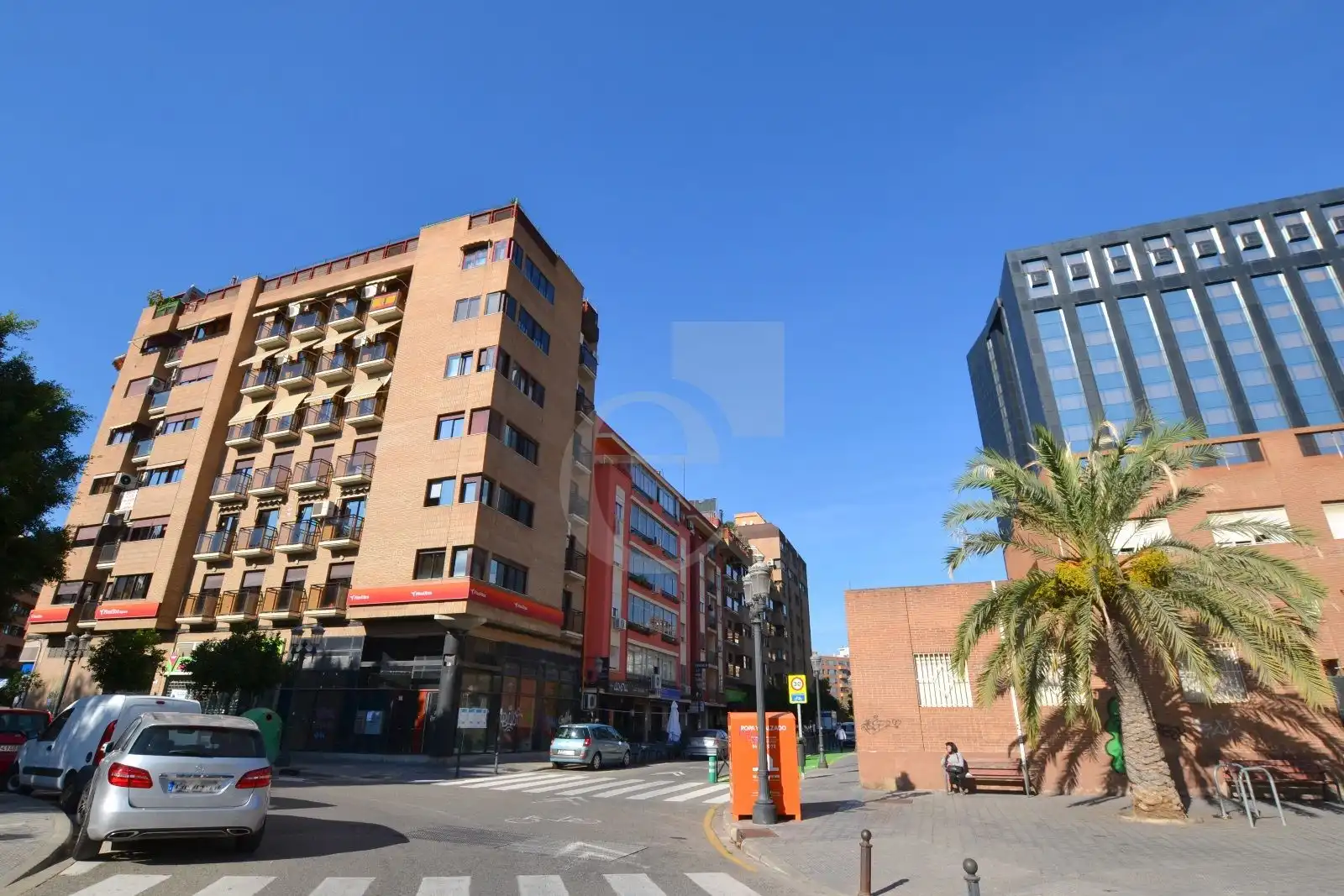 Außenansicht von Büro zum Verkauf in Valencia mit Klimaanlage, Terrasse und Abstellraum