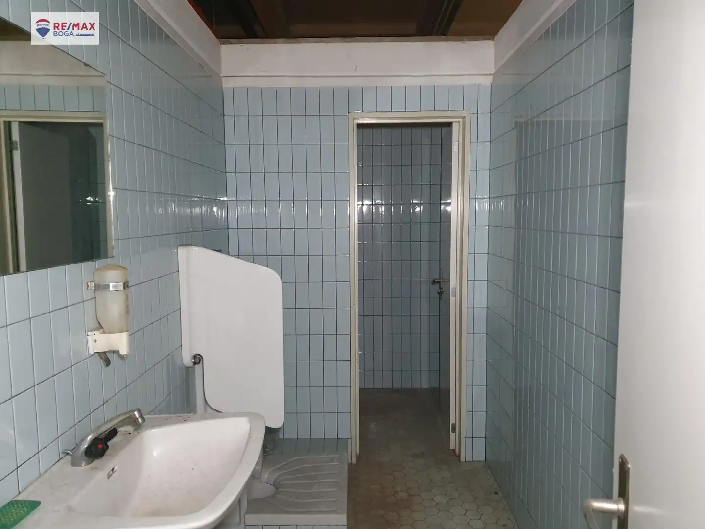 Bathroom of Industrial buildings for sale in Sangüesa / Zangoza