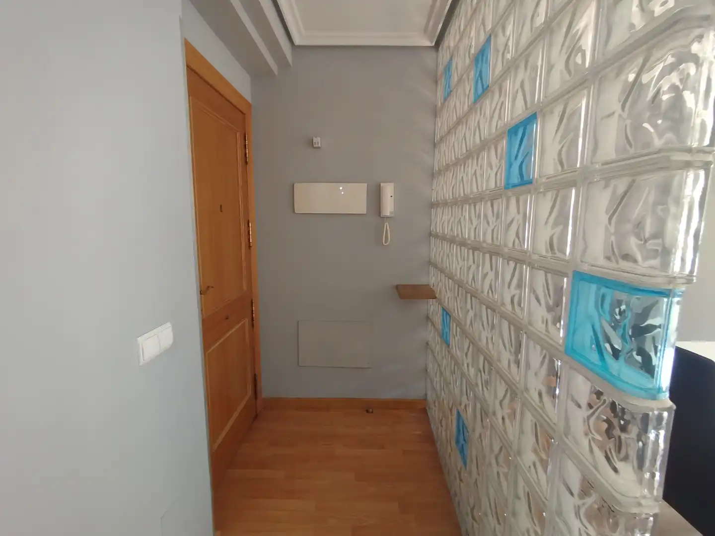 Wohnung zum Verkauf in Zaratán mit Heizung, Abstellraum und Ofen