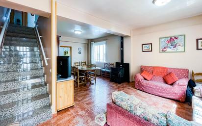 Sala d'estar de Casa o xalet en venda en Requena amb Calefacció