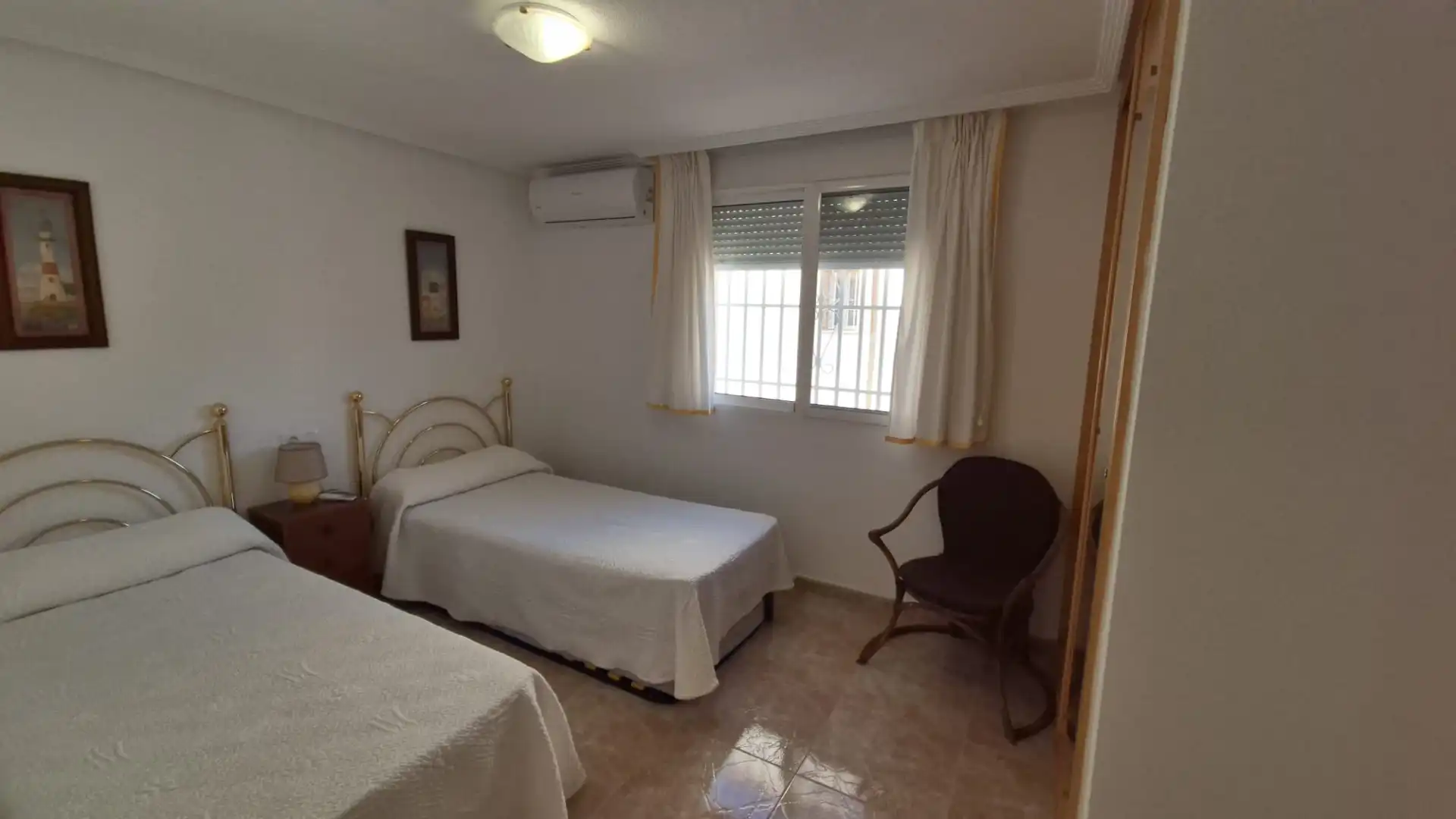 Habitación de Casa adosada en venta en Pilar de la Horadada con Aire acondicionado, Terraza y Amueblado