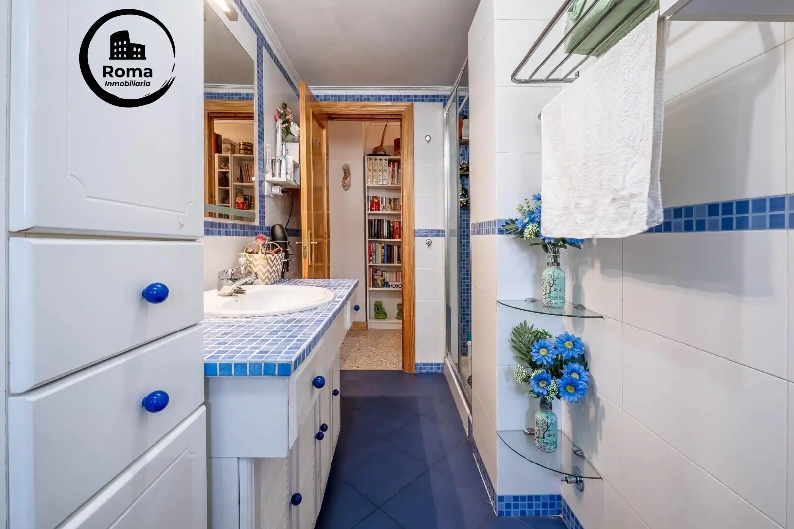 Baño de Piso en venta en Granada con Aire acondicionado, Calefacción y Terraza