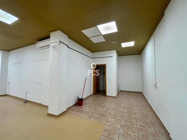 Business premises for sale in Calle Zona de la Glorieta de Totana S/N