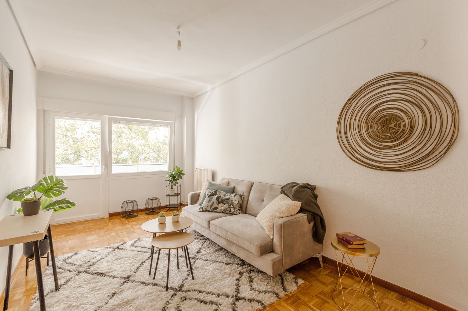 Sala de estar de Piso en venta en  Pamplona / Iruña con Calefacción, Parquet y Balcón