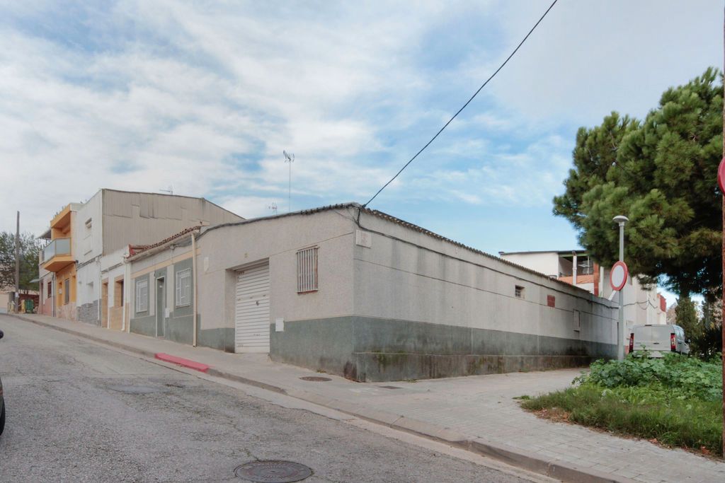 Vista exterior de Terreno en venta en Sabadell