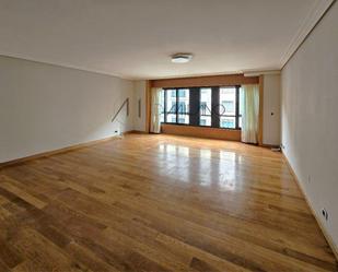Flat to rent in Vigo   with Heating
