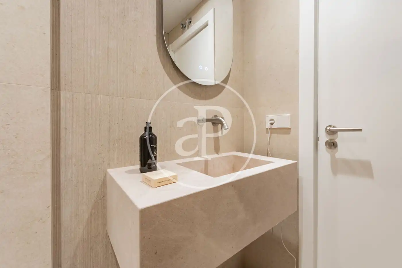 Baño de Piso en venta en Madrid con Aire acondicionado y Calefacción