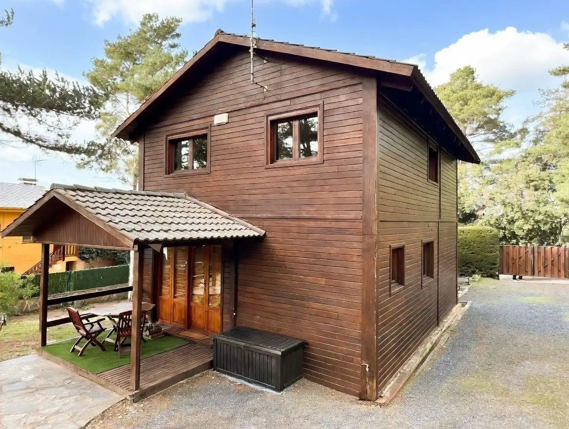 Vista exterior de Finca rústica en venda en Prades amb Jardí privat, Parquet i Terrassa