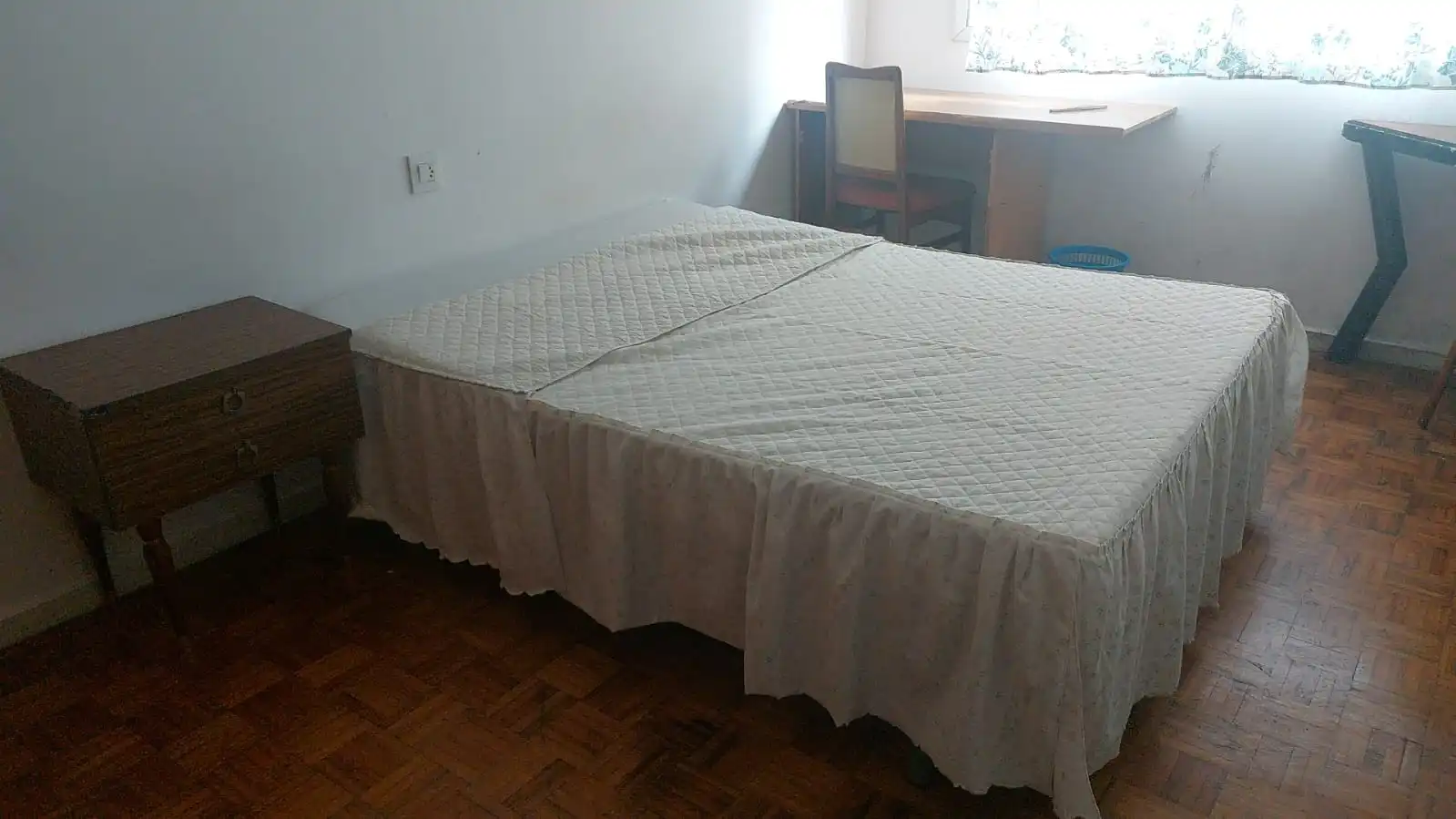 Piso de alquiler en Rúa do Conde de Torrecedeira, 81, Berbés - Peritos