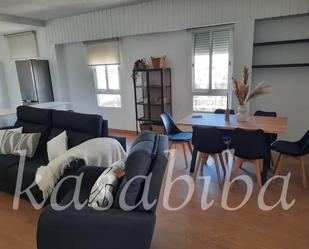 Sala d'estar de Àtic de lloguer en  Valencia Capital amb Aire condicionat, Calefacció i Parquet