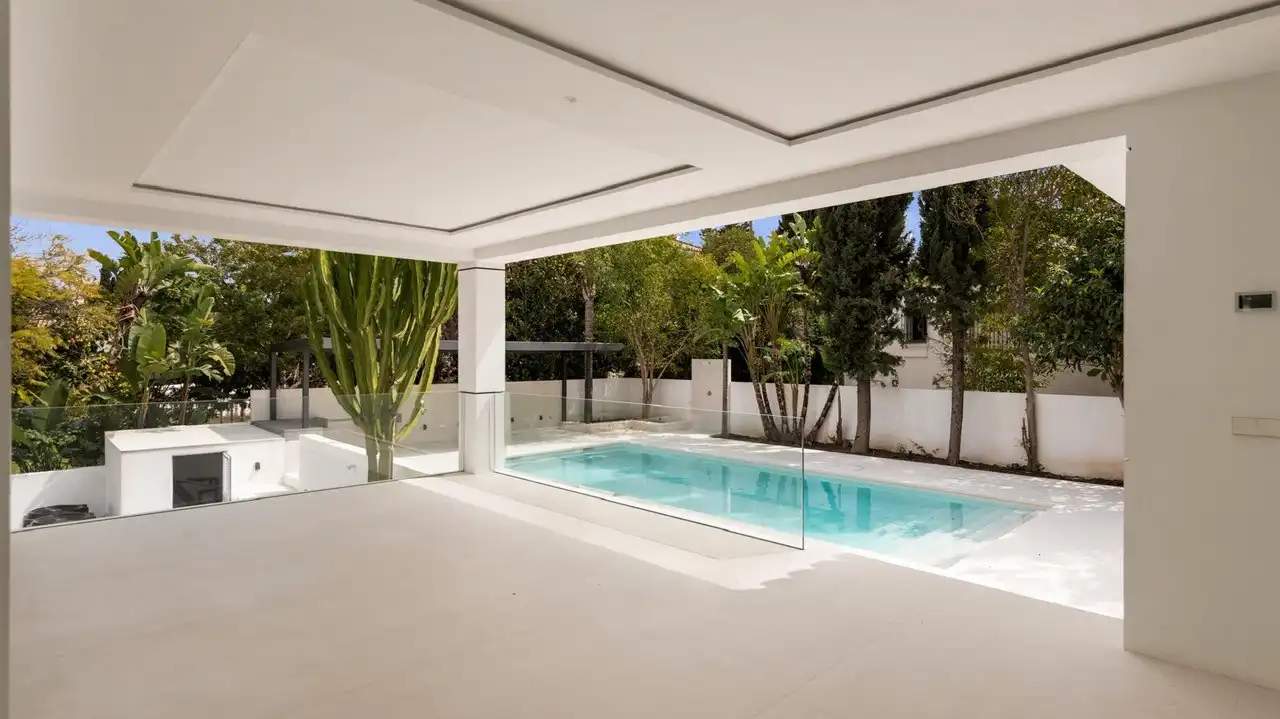 Casa con terraza en venta en San Pedro de Alcántara, imagen 3