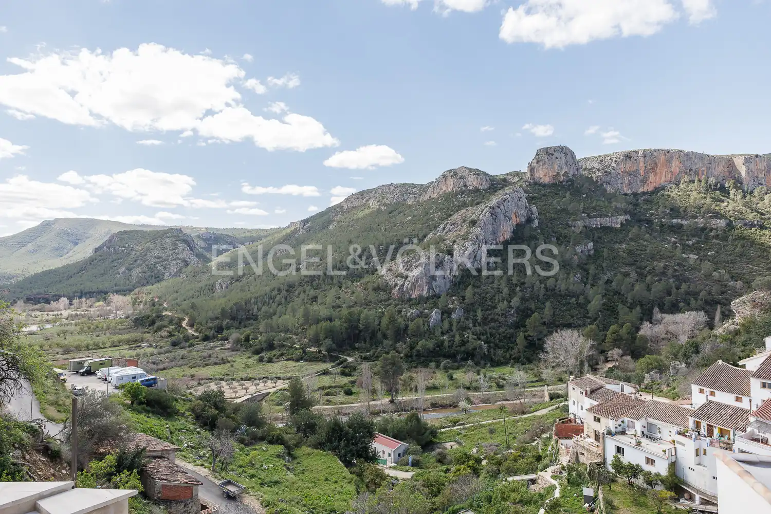 Vista exterior de Casa o chalet en venta en Villar del Arzobispo con Aire acondicionado, Calefacción y Jardín privado