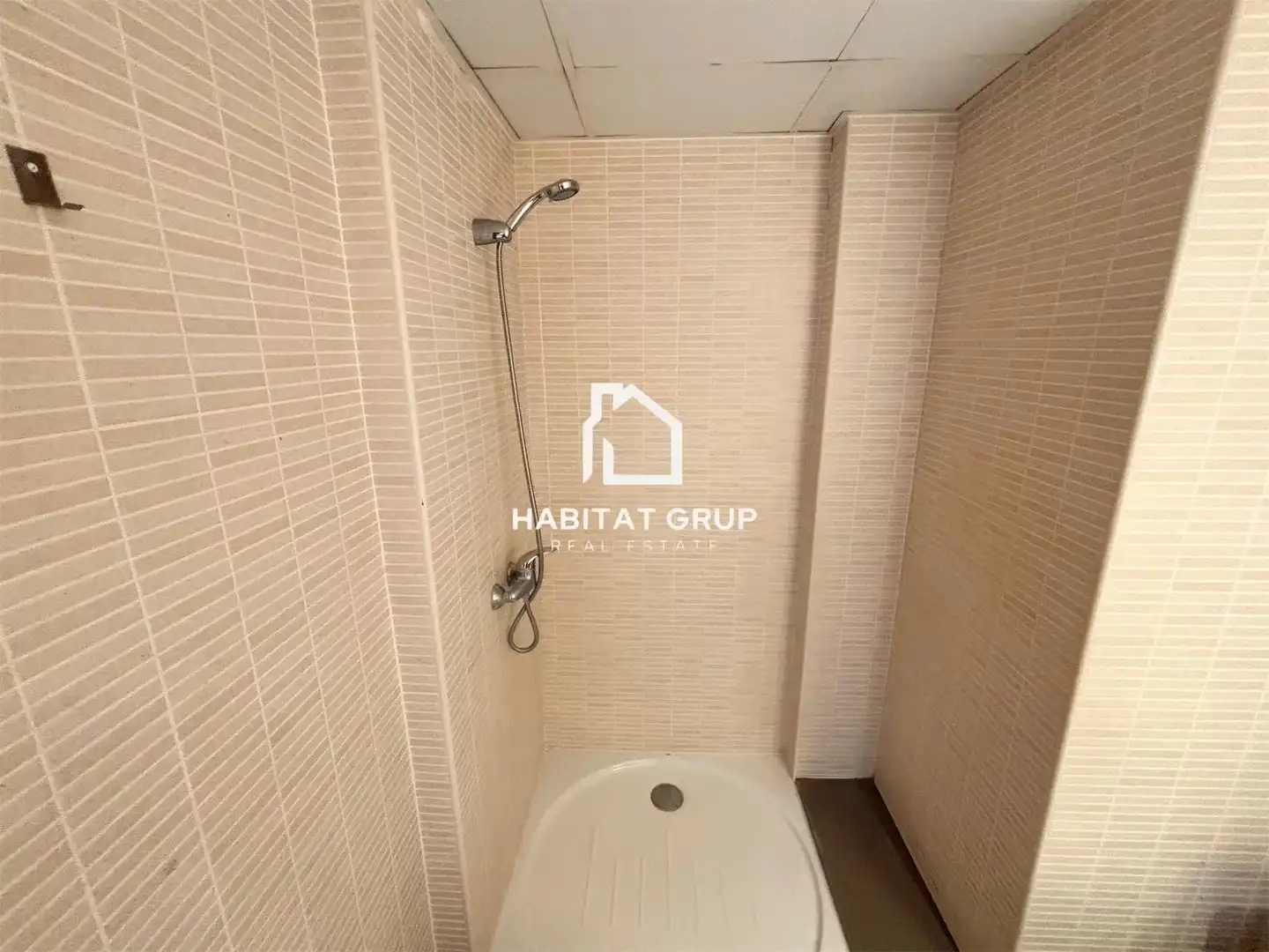 Bathroom of Flat for sale in Maó - Mahón  with Air Conditioner