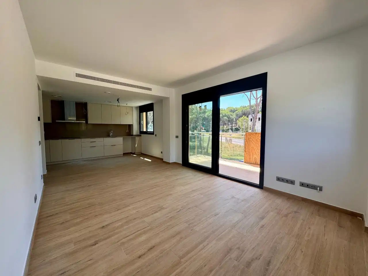 Sala d'estar de Pis en venda en Pals amb Aire condicionat, Calefacció i Parquet