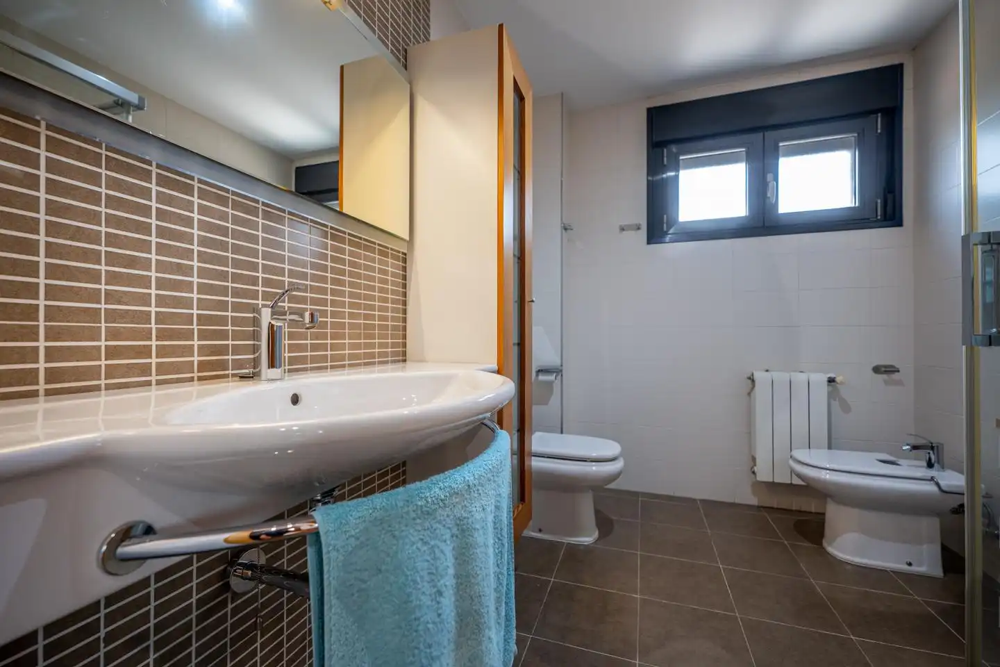 Baño de Casa adosada en venta en Ávila con Calefacción, Jardín privado y Terraza