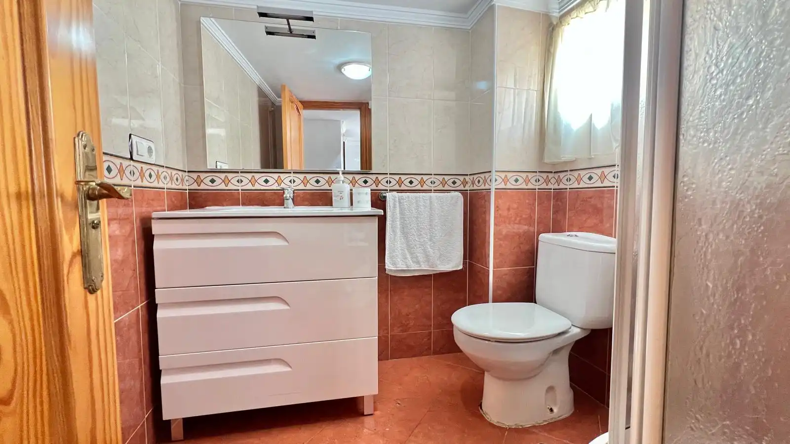 Bathroom of Ground floor for sale in Vélez-Málaga