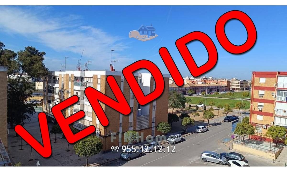 Exterior view of Flat for sale in Dos Hermanas  with Terrace and Balcony