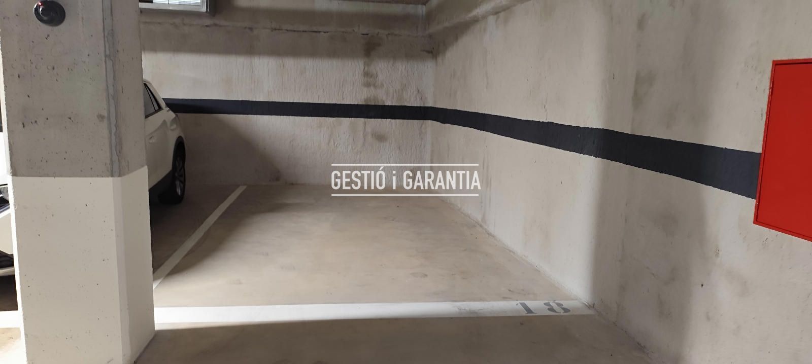 Garage for sale in L'Hospitalet de Llobregat