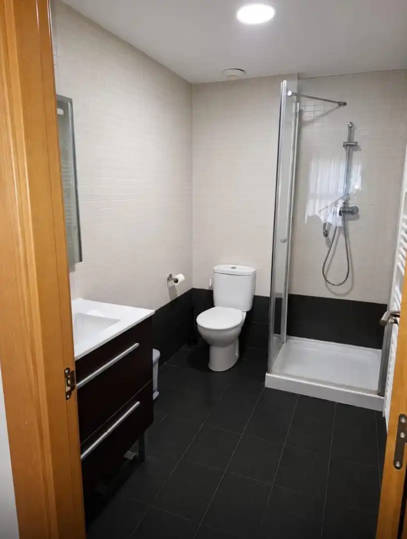 Baño de Planta baja en venta en Paterna con Aire acondicionado, Calefacción y Jardín privado
