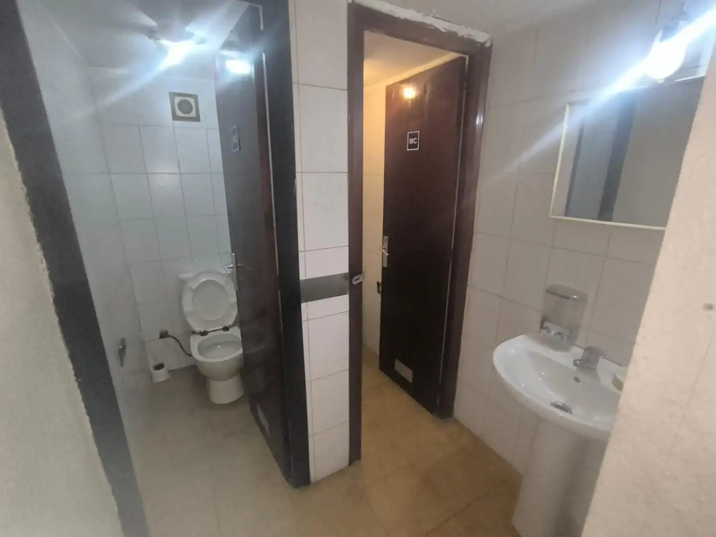 Local comercial de lloguer a Plaça Catalunya, imagen 12