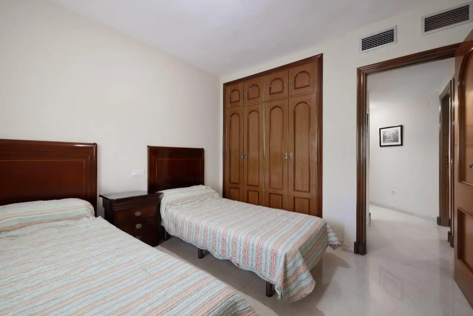Bedroom of Flat for sale in Sevilla  with Air Conditioner, Heating and Terrace