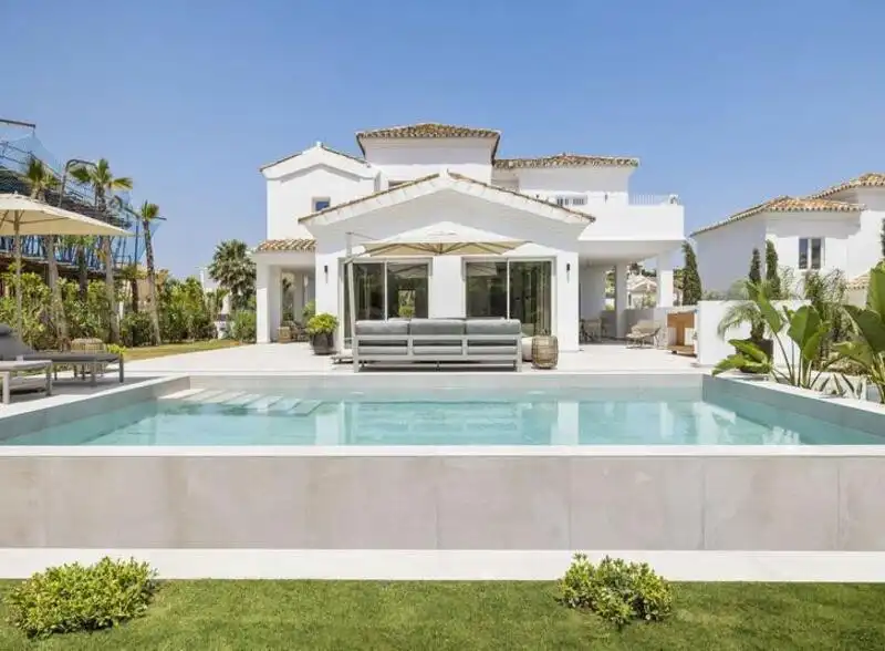 Haus mit Pool zum Verkauf in Casares Golf - Casares del Sol