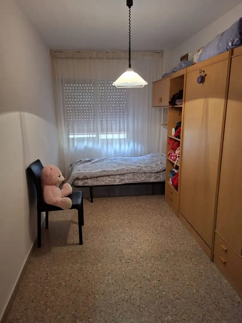 Dormitori de Pis en venda en Caspe amb Calefacció, Moblat i Forn