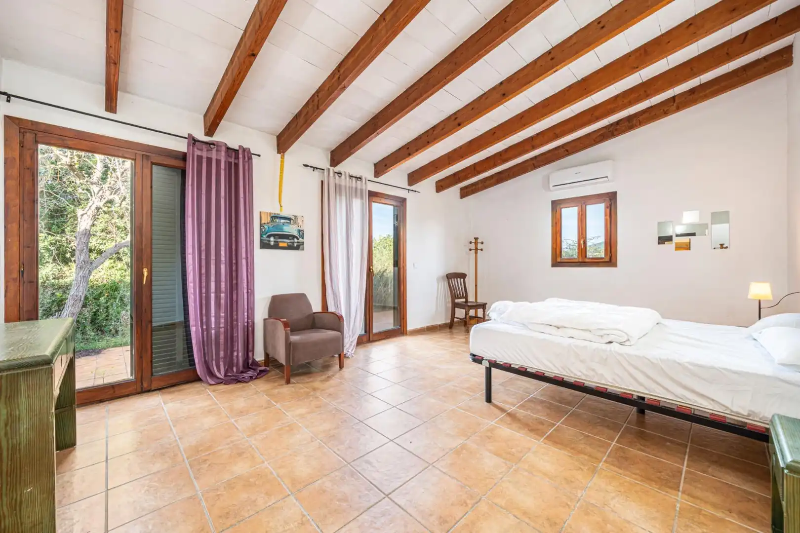 Schlafzimmer von Haus oder Chalet zum Verkauf in Son Servera mit Klimaanlage, Heizung und Privatgarten