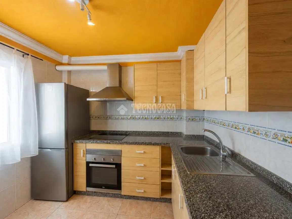 Kitchen of Flat for sale in Garachico  with Storage room