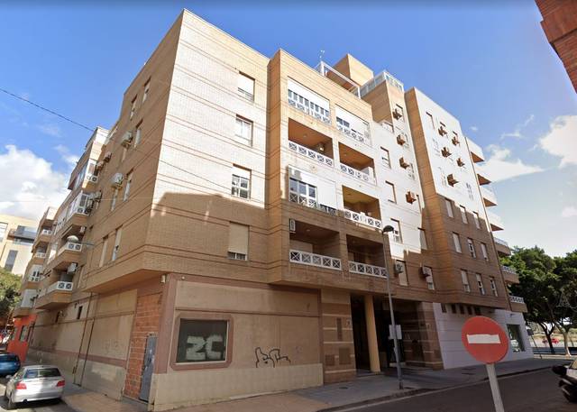 Local comercial en Alquiler en Av/ Del mediterráneo en Ciudad Jardín - Tagarete - El Zapillo