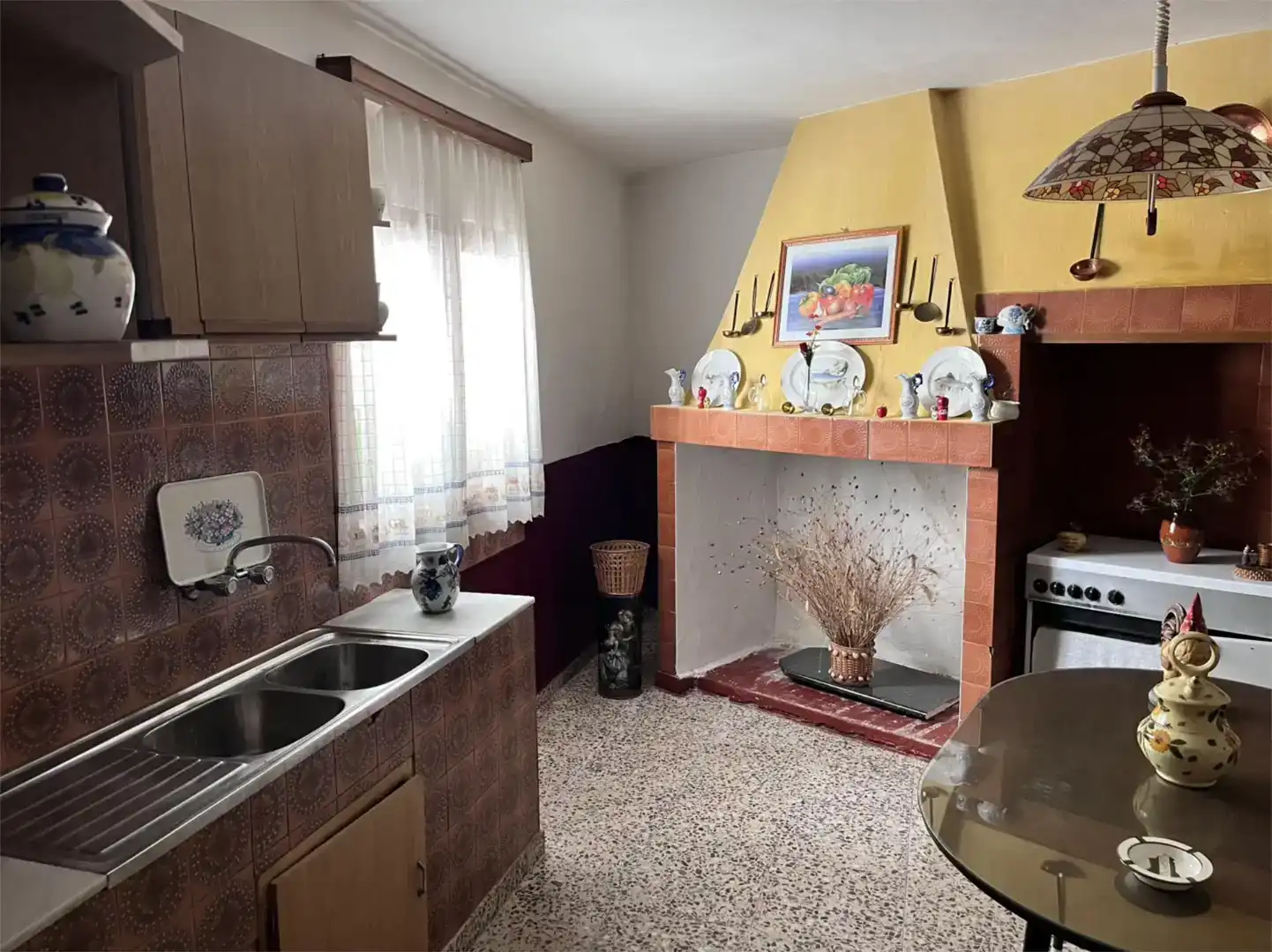 Cuina de Casa adosada en venda en Baza amb Balcó