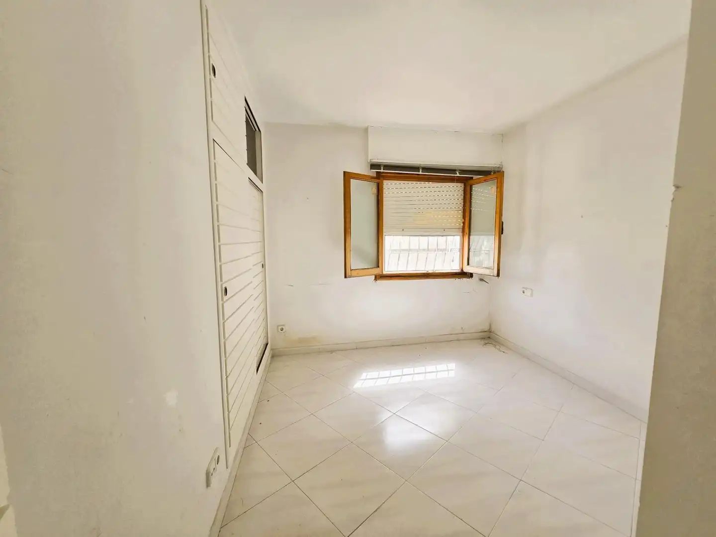 Schlafzimmer von Haus oder Chalet zum Verkauf in Benidorm mit Privatgarten, Terrasse und Abstellraum