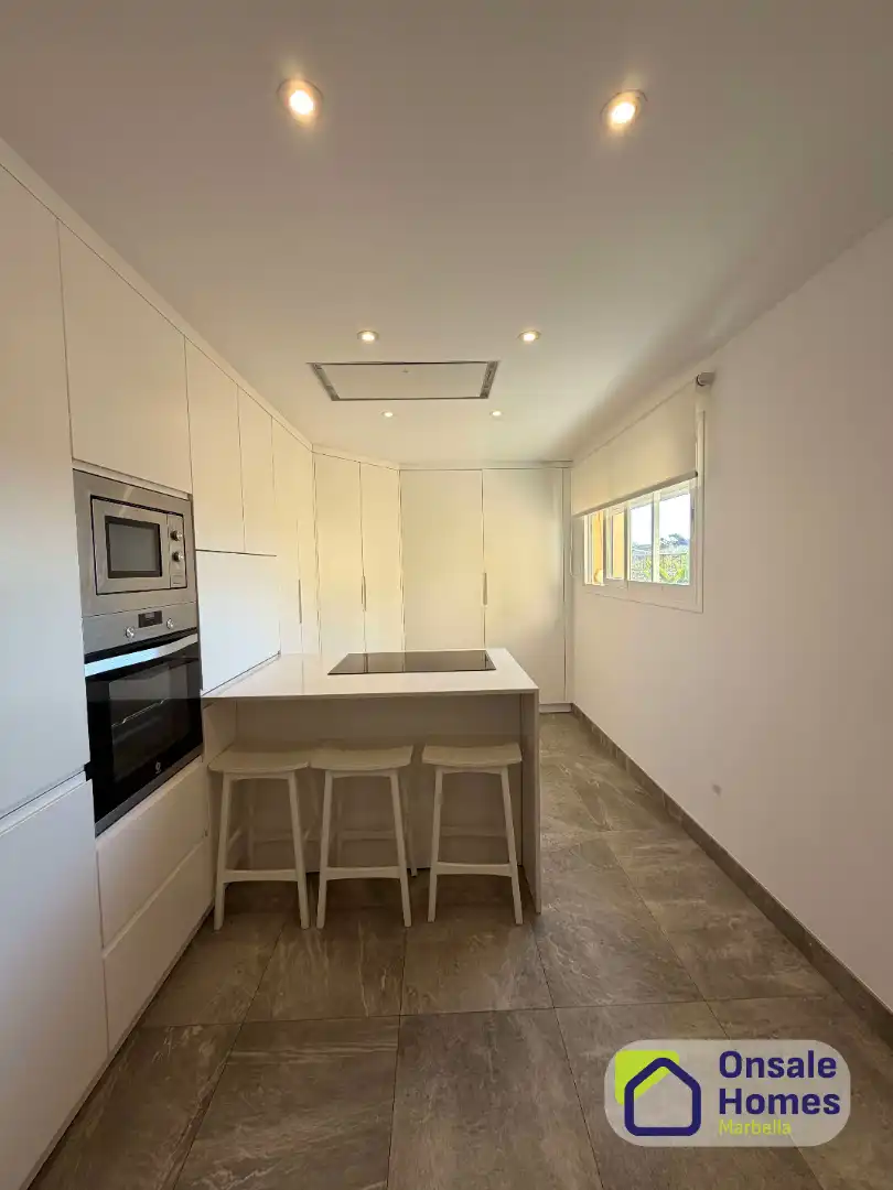 Cocina de Casa adosada en venta en Marbella con Aire acondicionado, Jardín privado y Terraza