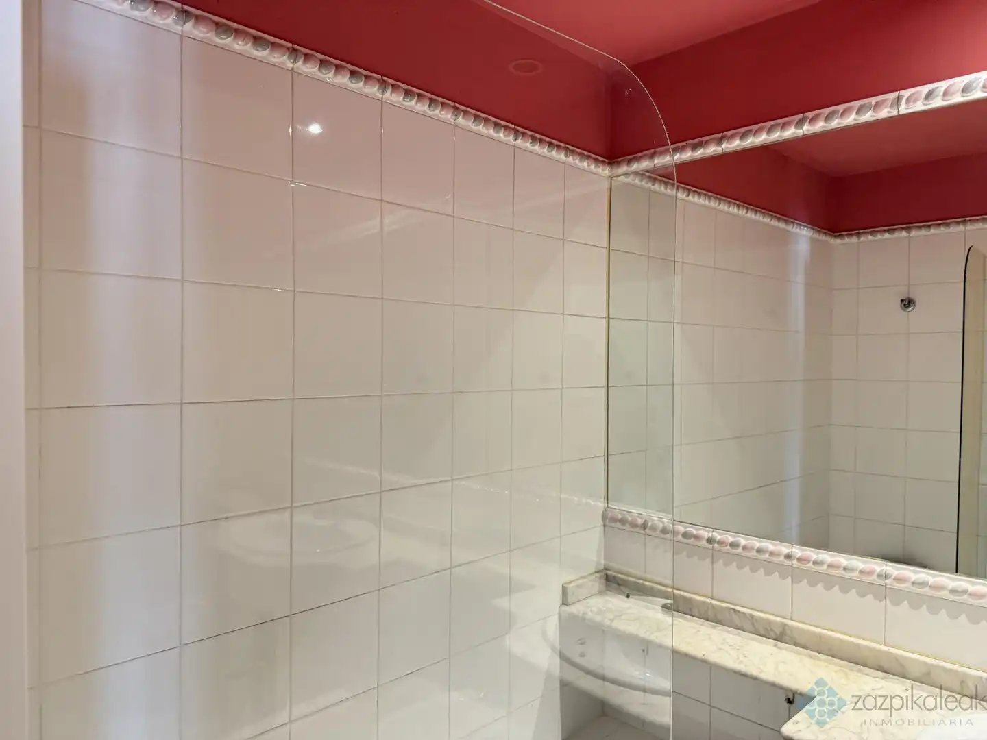 Bathroom of Flat for sale in Bilbao   with Heating