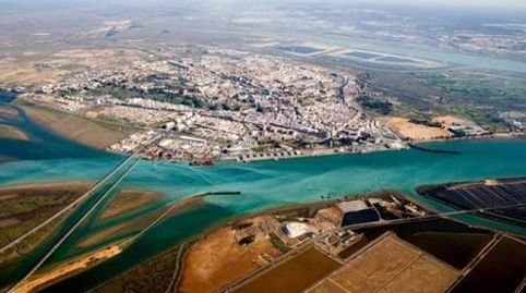 Foto 2 de Edifici en venda a Las Torres - Guadalupe, Huelva Capital